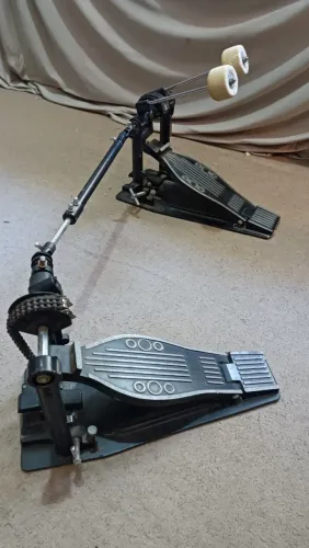Pedal duplo para bateria