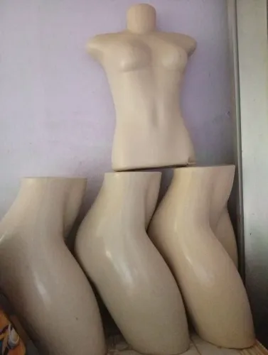Manequim feminino parte de baixo e de cima,tudo por 280 reais,whats *