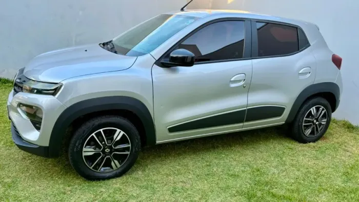 Renault Kwid Intense 1.0 Flex 12V 5P Mec. 2024