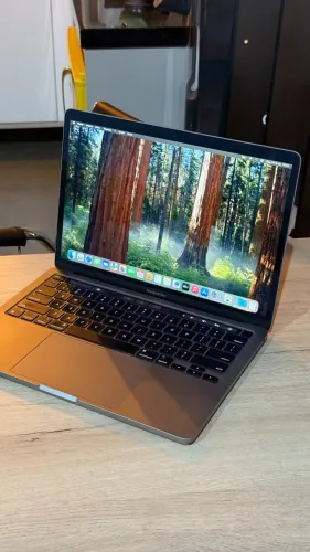 MacBook Pro M1 8GB Ram | 256GB TouchBar Retina - Loja física! Apenas 160 ciclos! Garantia!