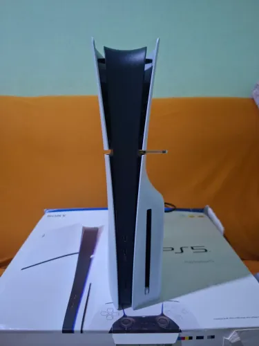 Vende se ps5 slim