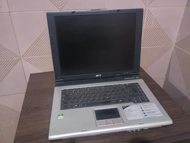 Notebook Acer  antigo 