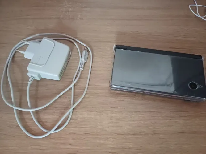 Nintendo DSi Preto - Excelente estado e Desbloqueado