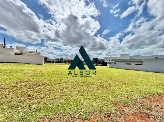 Terreno à venda - Condomínio Portal dos Pinheiros - Itapetininga/SP