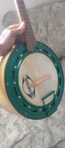 Vende-se banjo em bom estado