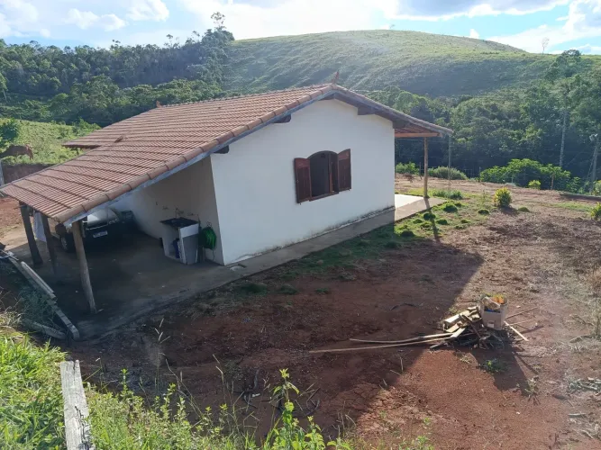 Sítio em Pedro Teixeira