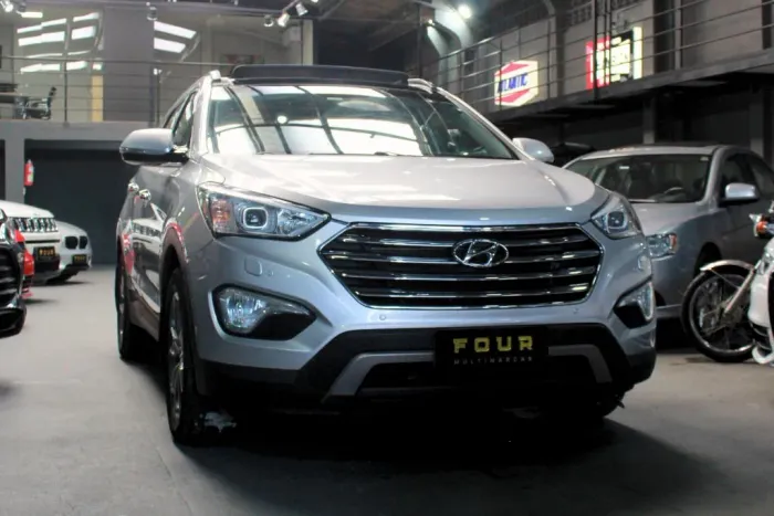 Hyundai Grand Santa Fe 3.3 V6 4X4 Tiptronic 2014