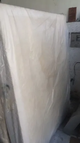 Cama Box com colchão 