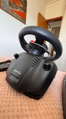 Volante Logitech G29 + Pedais + Fonte Original (Com NF e Garantia / Semi-novo)
