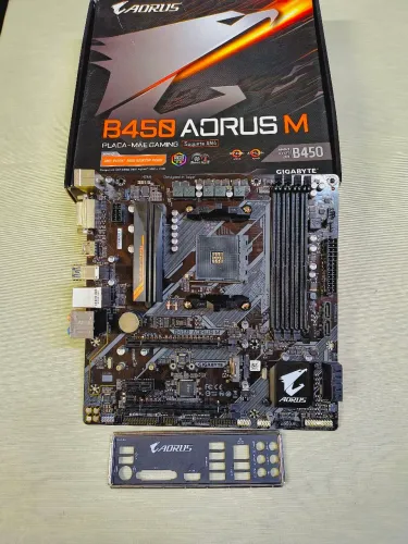 GIGABYTE B450 AORUS M