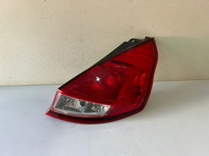 Lanterna direita New Fiesta Hatch 2013/2014/2015/2016/2017/2018/2019