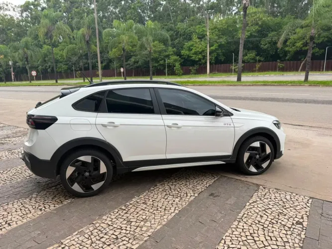 Volkswagen Nivus Comfortline 1.0 200 TSI Flex AUT 2024