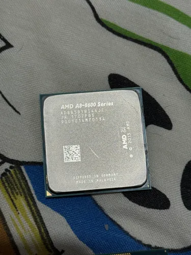 Kit 2 Processadores Antigos: i5-3470 (LGA 1155) + AMD A8-8600 (FM2+ Pinos Tortos)