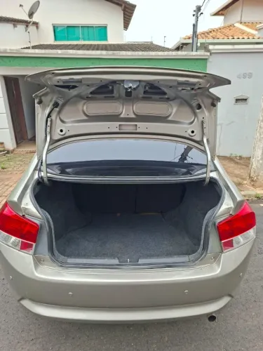 Honda City Sedan LX 1.5 Flex 16V 4P Mec. 2010