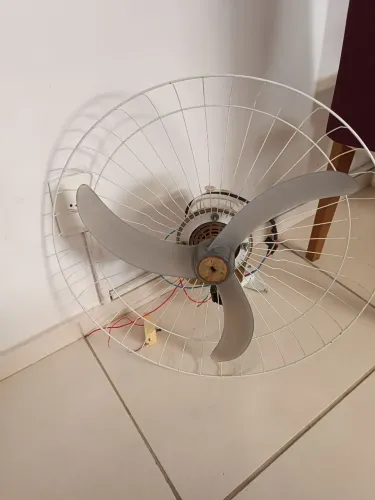 Vendo ventilador de parede 