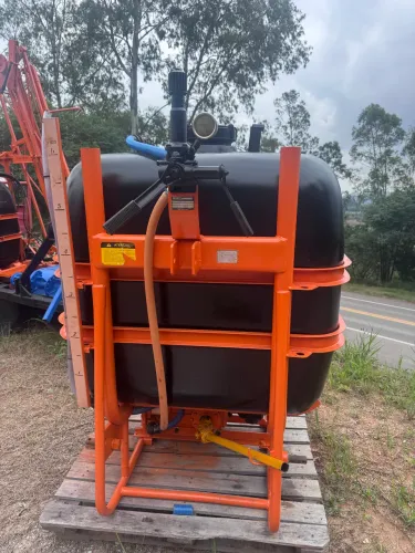 TANQUE JACTO 600 lts