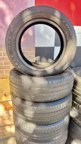 Pneus 195/60/15 Goodyear R$600,00 os 4