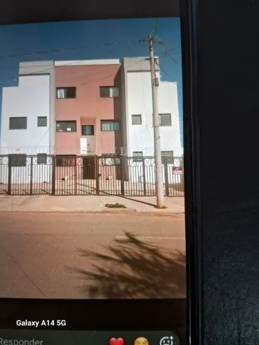 Vende-se apto 1 dormitório, lindo, porcelanato, cozinha