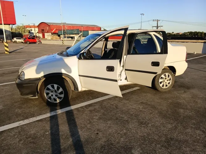 Chevrolet Classic Life/ls 1.0 VHC Flexp. 4P 2010