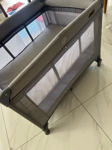 Vendo berço portátil usado poucos dias