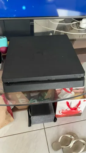 Ps4 - Slim - 1TB - 2 Controles