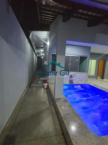 CASA - ENERGIA SOLAR - ARMÁRIOS PLANEJADOS - POÇO ARTESIANO + PISCINA AQUECIDA