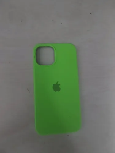 Título: Capinha iPhone 12 Silicone Verde - Nova (Nunca Usada
