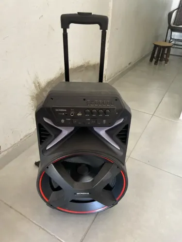 Caixa de som amplificada mundial modelo mod CMcm400