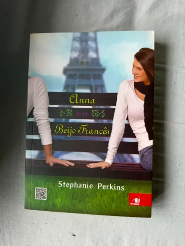 Livro - Anna e o beijo francês