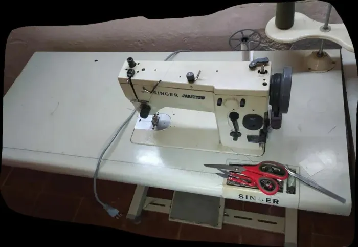 Máquina de costura Singer semi industrial ENTREGO REGIÃO DE BH