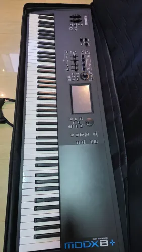 YAMAHA MODX 8+