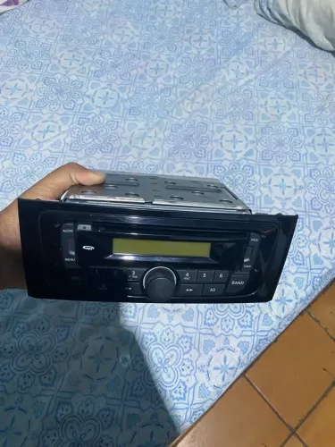 Rádio original Fiat linea 2013