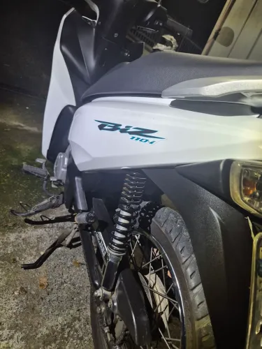 ?Honda Biz 110i 2018 - Muito Econômica e Conservada abaixo da fipe.