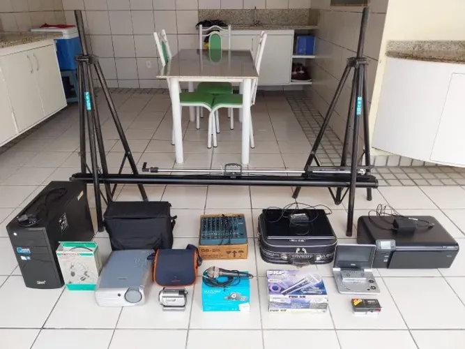 Material Diversos:  Elétrico e Eletrônico 