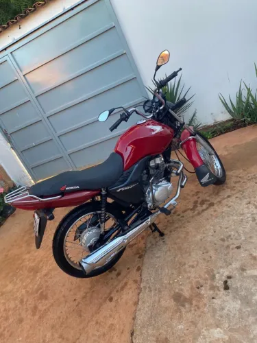 Vendo ou troco 8 mil
