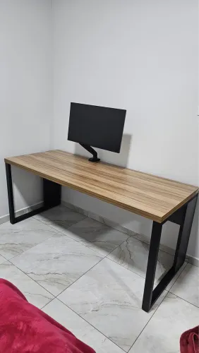 Mesa gamer- estilo industrial 1.80x0.70 Madeira Carvalho. 