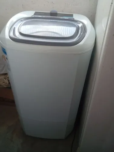 Tanquinho de lavar roupas
