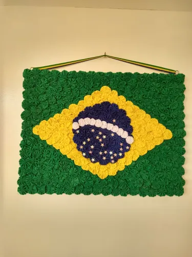 Bandeira Brasil com fuxico 