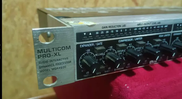 Compressor Behringer