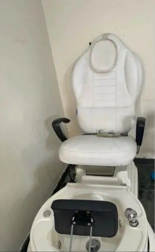 Cadeira Spa de Massagem - Pedicure e Salão de Beleza