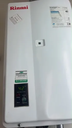Aquecedor Rinnai 32,5L GN REU2402 FEH