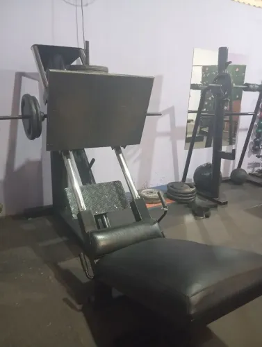 Vendo máquinas de musculação, Aeróbico e treino Funcional