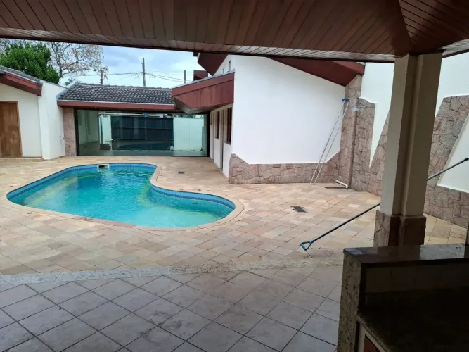 CASA Térrea para aluguel no bairro possui 350 metros quadrados no bairro Granville