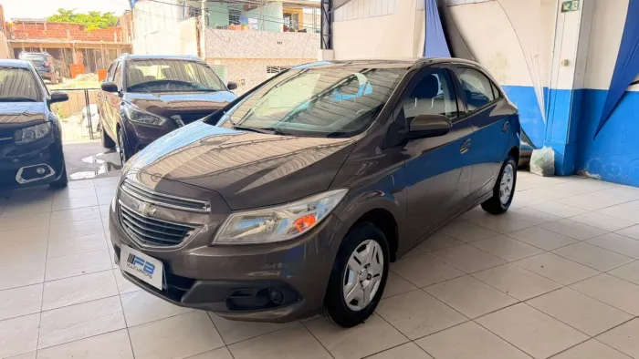 Chevrolet Onix Hatch LT 1.0 8V Flex Power Mec. 4P 2014