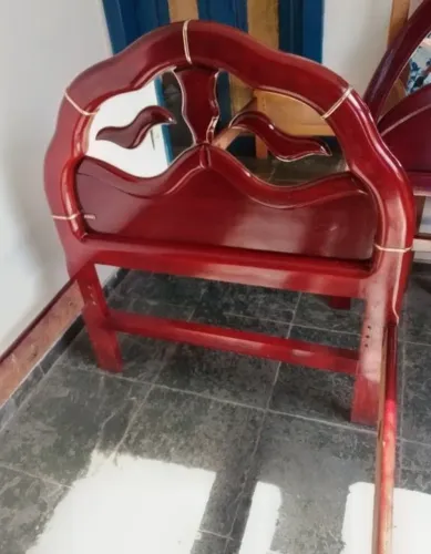Cama de Solteiro em Madeira Mogno Maciça