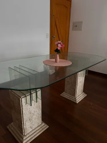 Mesa de Jantar 6 Lugares em Mármore e Vidro | Elegante e Muito Resistente