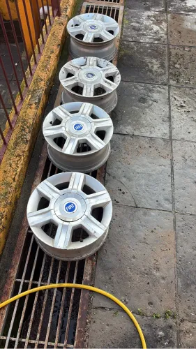 Kit rodas le liga leve Fiat usadas