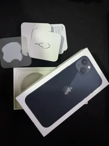 Caixa iPhone 13 Midnight 128GB (com manuais, chave de chip e adesivo)