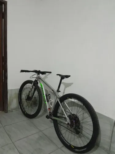 Bicicleta mtb aro 29 pra venda