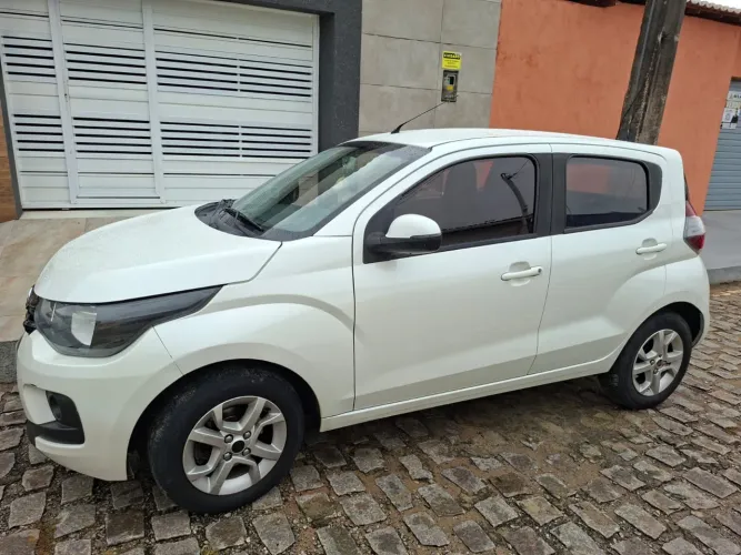 Fiat Mobi Drive 1.0 Flex 6V 5P 2017